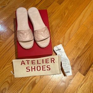 Valentino Garavani Atelier size 39